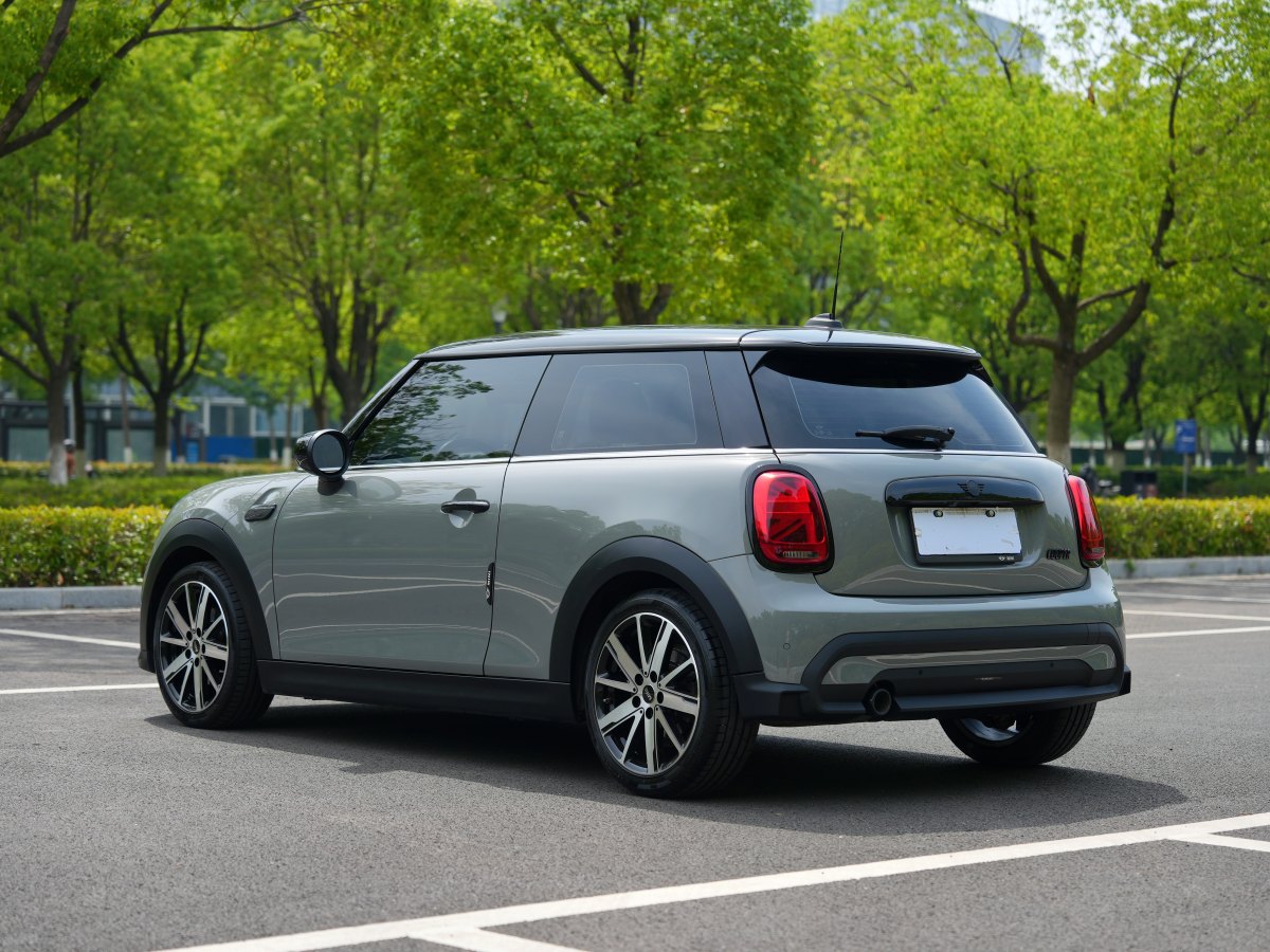 2023年5月MINI MINI  2023款 改款 1.5T COOPER 藝術家