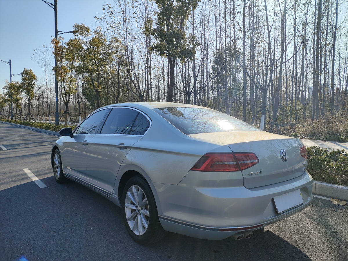 大眾 邁騰  2017款 330TSI DSG 領(lǐng)先型圖片