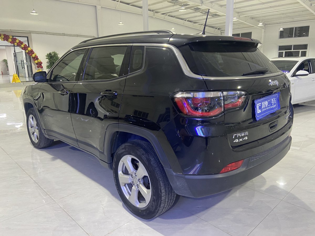 Jeep 指南者  2019款  220T 自動(dòng)家享四驅(qū)版圖片