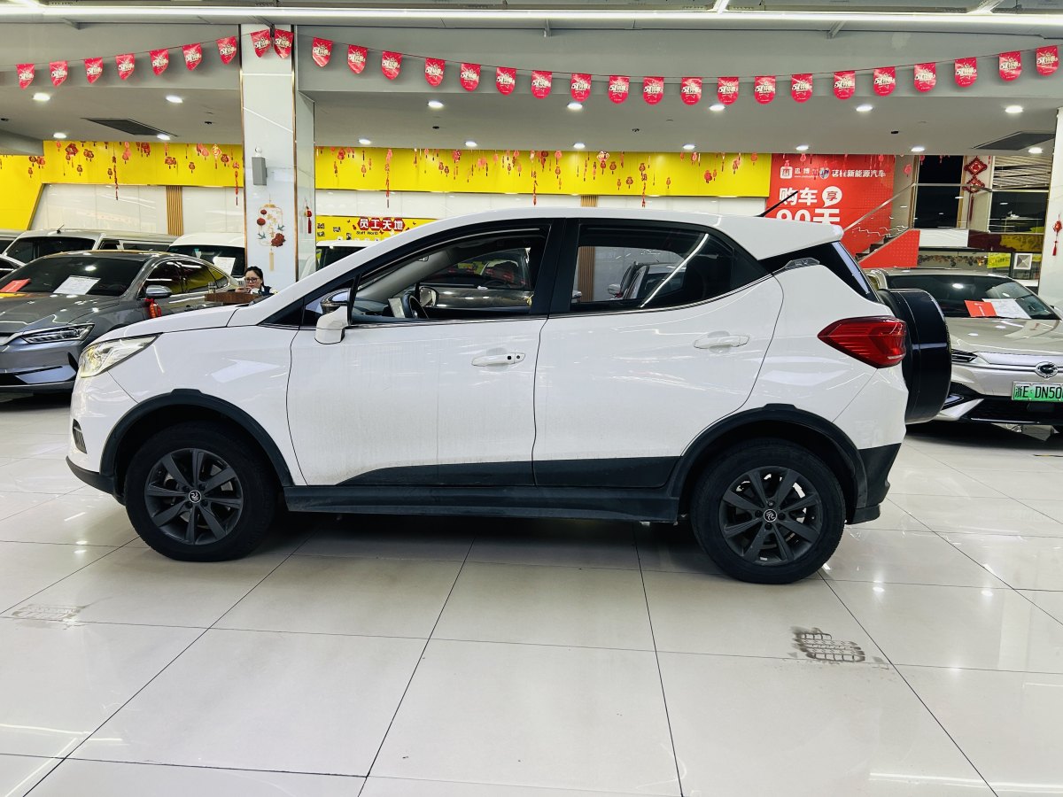 比亞迪 元新能源  2019款 EV535 智聯(lián)領(lǐng)創(chuàng)型圖片