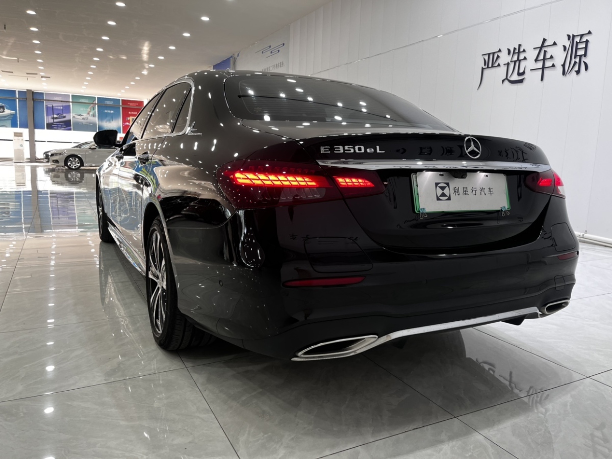 奔馳 奔馳E級(jí)新能源  2021款 E 350 e L 插電式混合動(dòng)力轎車(chē)圖片