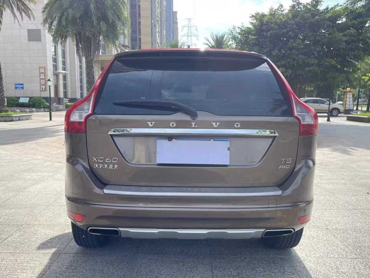 2017年11月沃爾沃 XC60  2017款 T5 AWD 智遠(yuǎn)版