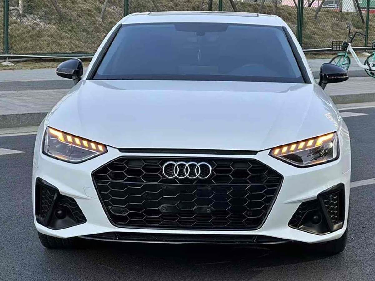 奧迪 奧迪A4L  2022款 40 TFSI 豪華動感型圖片