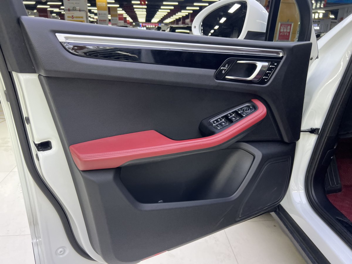 保時(shí)捷 Macan  2023款 Macan 2.0T圖片