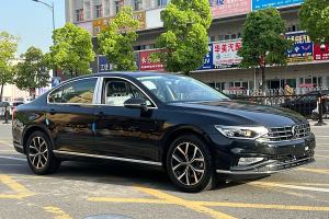 迈腾 大众 200万辆纪念版 330TSI DSG领先型