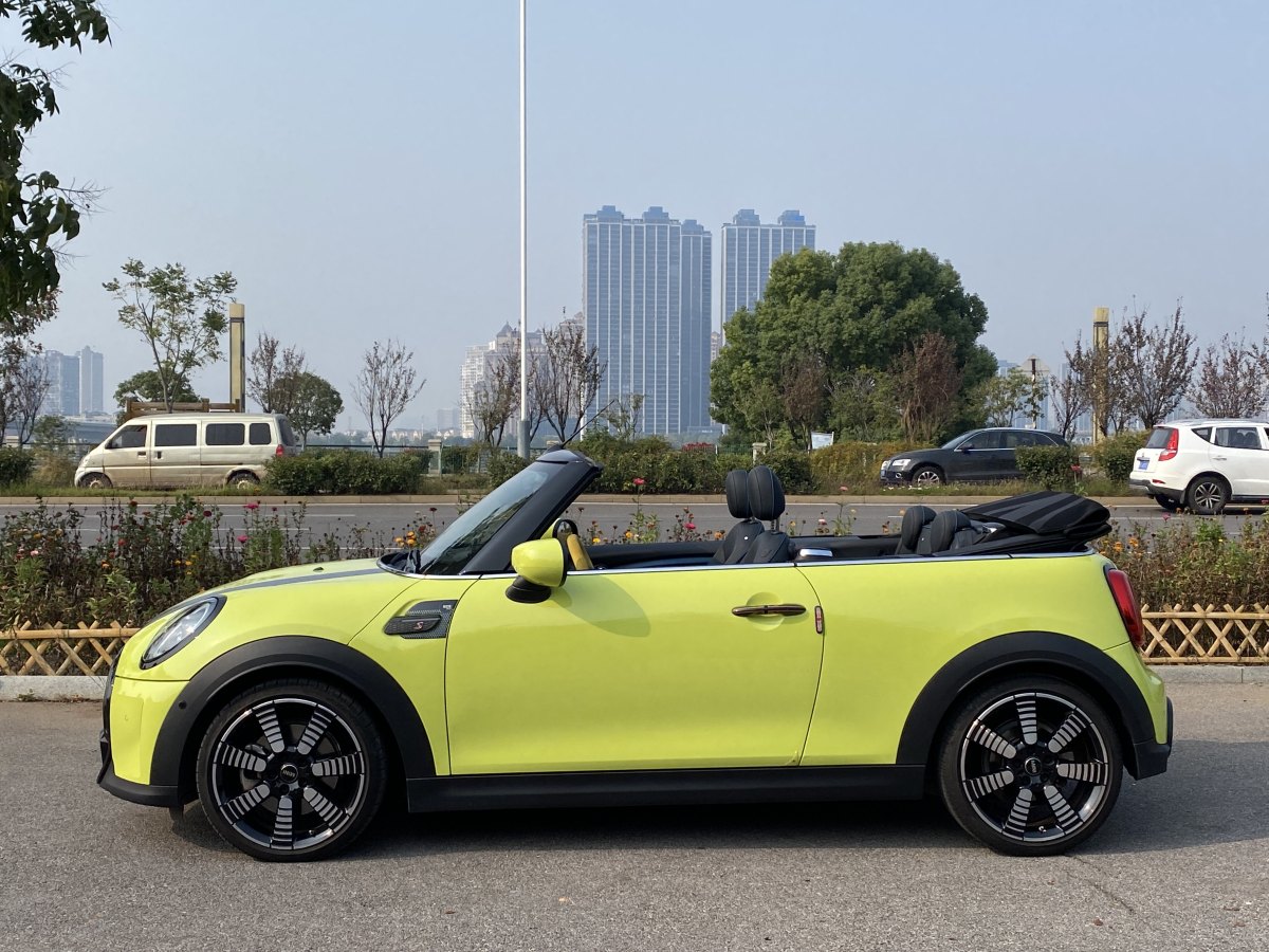 MINI MINI  2022款 改款 2.0T COOPER S CABRIO Sidewalk圖片