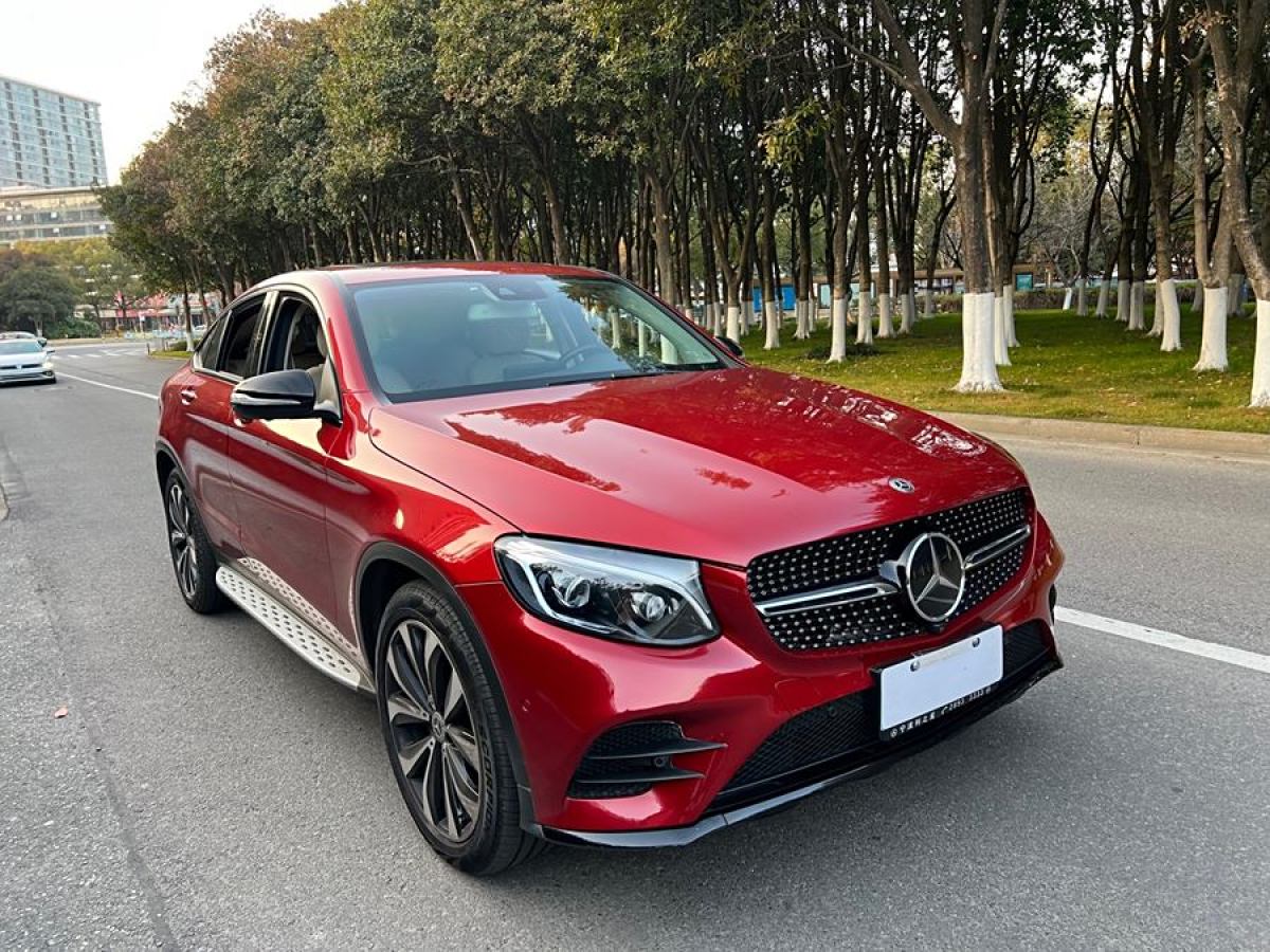 奔馳 奔馳GLC  2022款 改款 GLC 300 4MATIC 轎跑SUV圖片