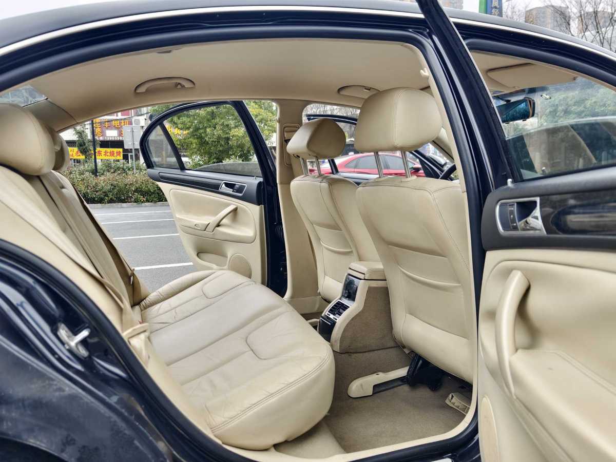 大眾 Passat領馭  2009款 2.0L MFI 自動尊享型圖片