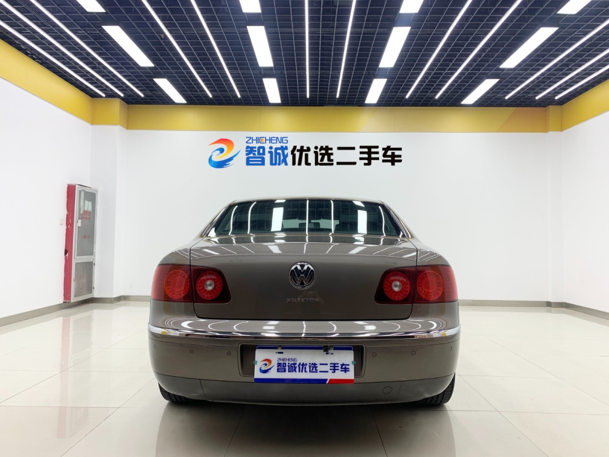 大眾 輝騰  2009款 3.6L V6 5座加長舒適版圖片