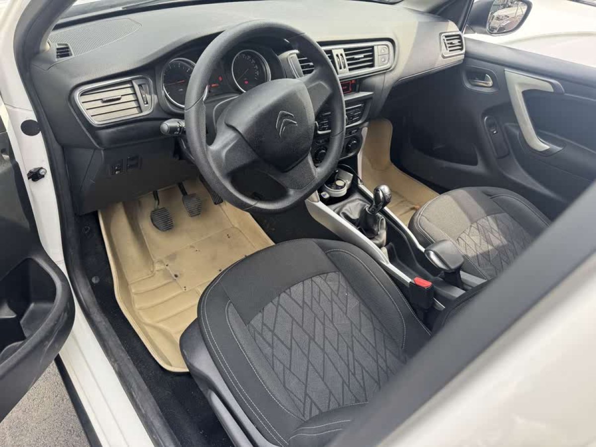 雪鐵龍 C3-XR  2015款 1.6L 手動時尚型圖片