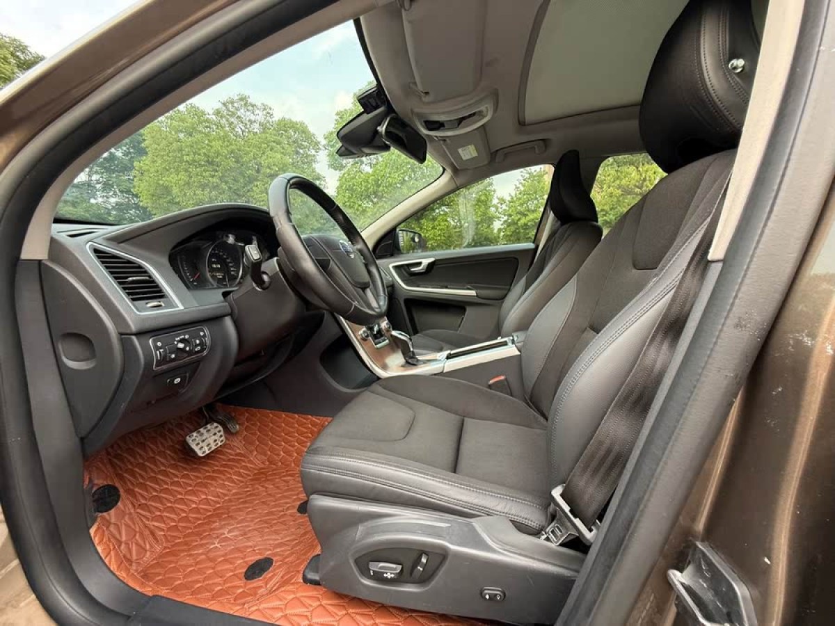 沃爾沃 XC60  2015款 T5 智行版圖片