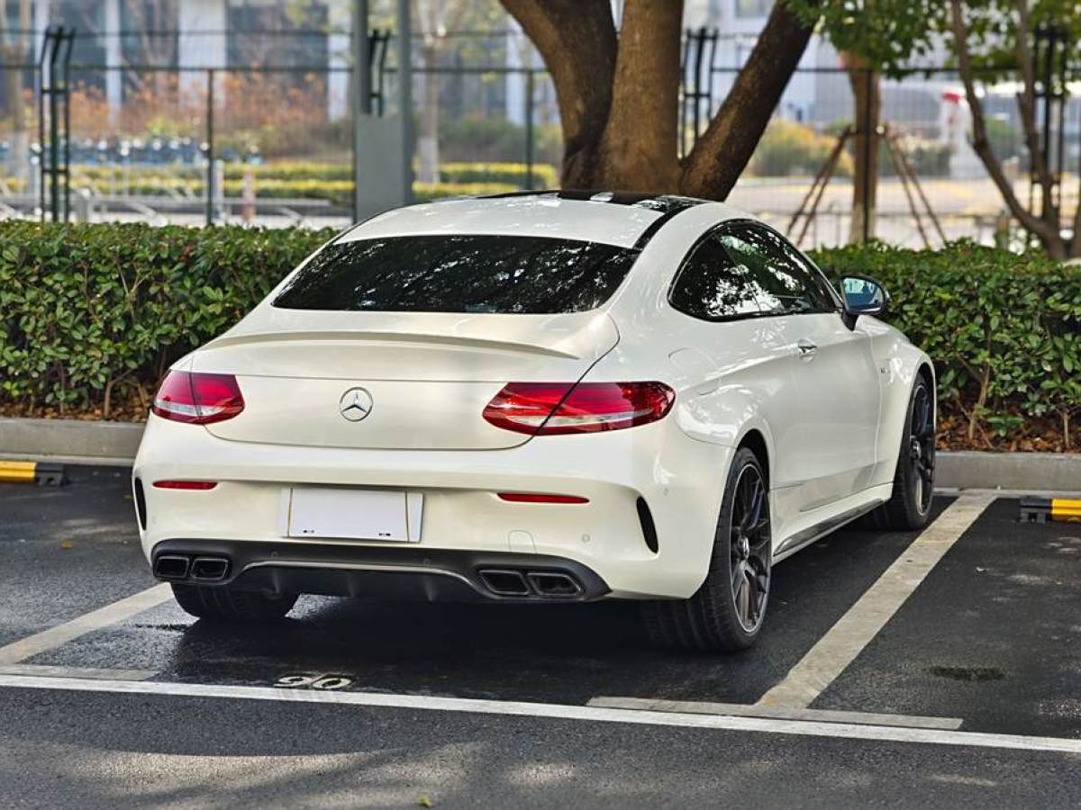 奔馳 奔馳C級(jí)AMG  2016款 AMG C 63 S Coupe圖片