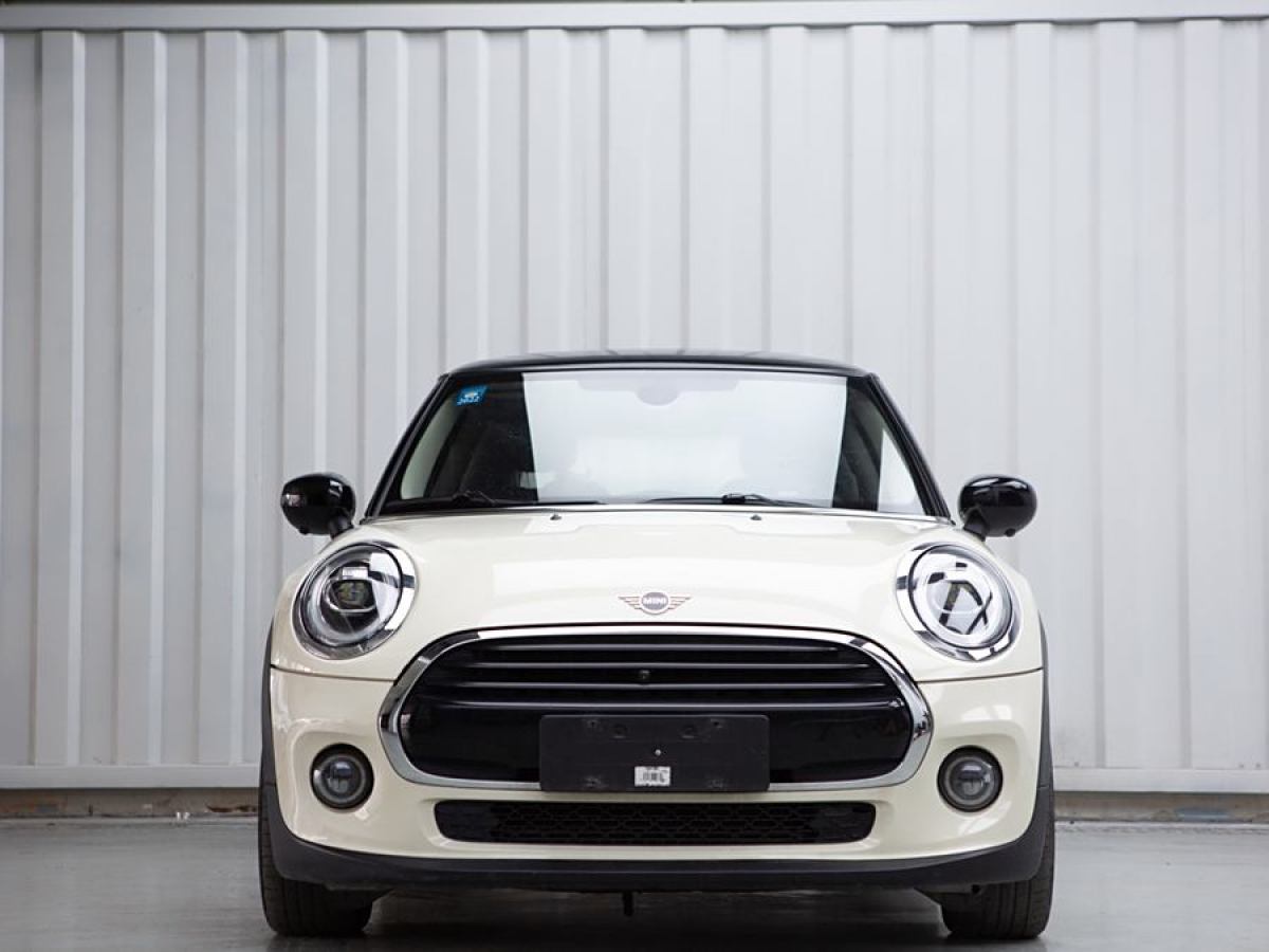 MINI MINI  2020款 1.5T COOPER 經(jīng)典派圖片