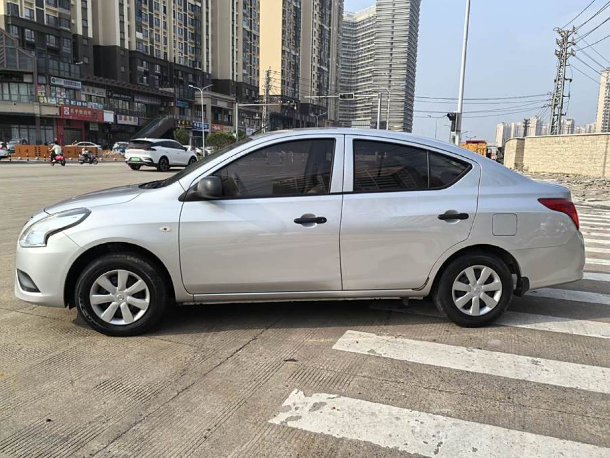 日產(chǎn) 陽光  2015款 1.5XE CVT舒適版圖片