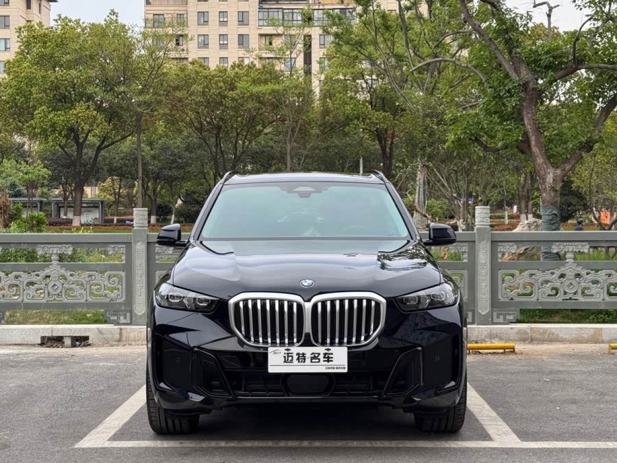 寶馬 寶馬X5  2023款 xDrive 30Li 尊享型M運動曜夜套裝圖片