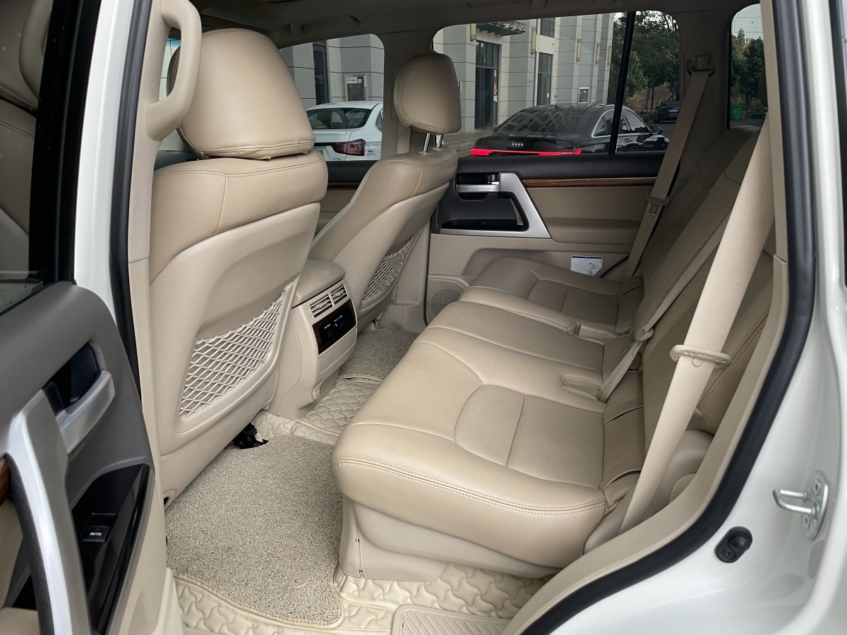 豐田 蘭德酷路澤  2018款 5.7L VX-R 12氣 底升(中東版)圖片