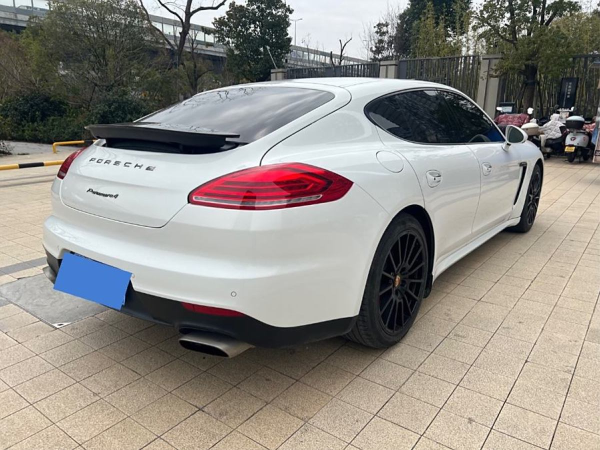 2014年11月保時(shí)捷 Panamera  2014款 Panamera 4 3.0T