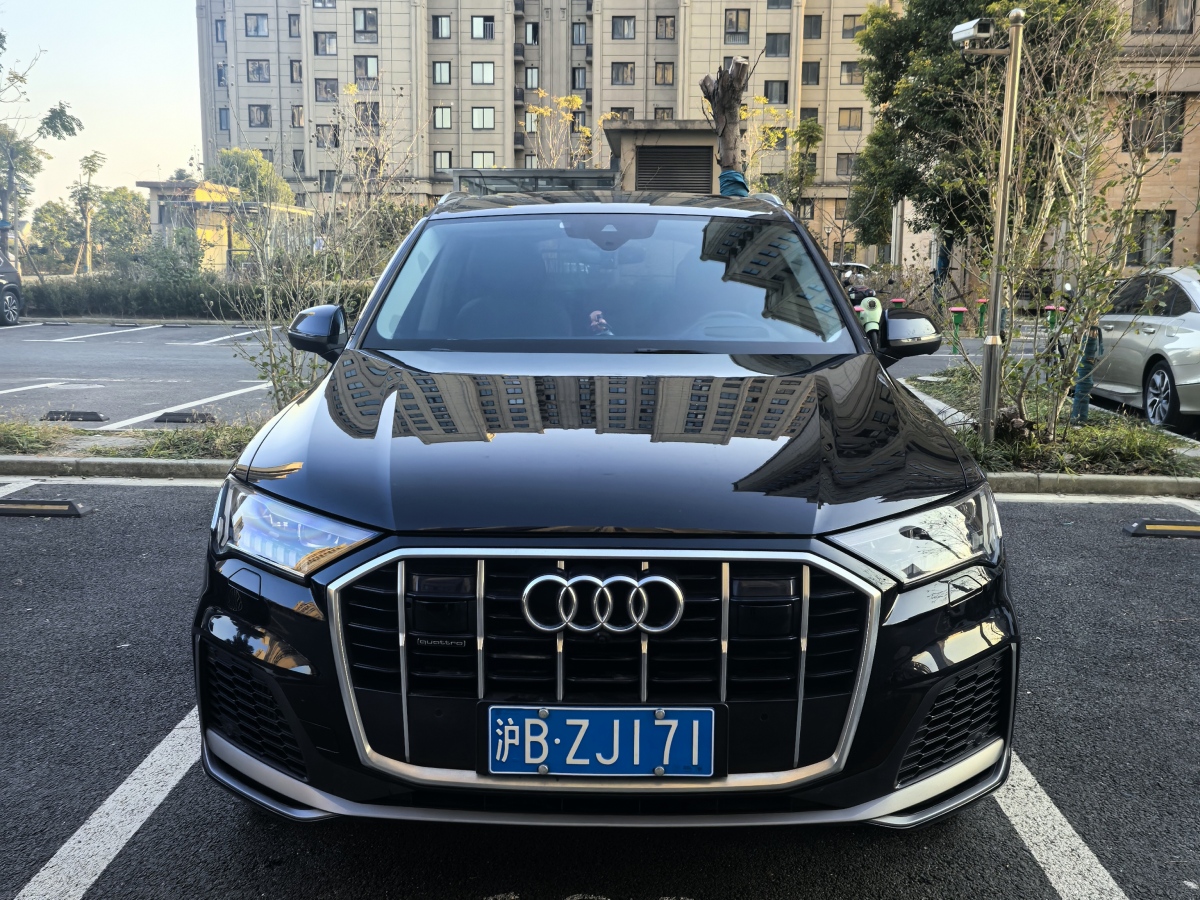 奧迪 奧迪Q7  2024款 55 TFSI quattro S line尊貴型圖片