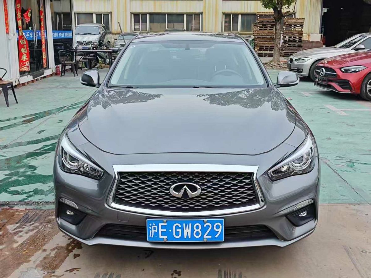 英菲尼迪 Q70  2019款 Q70L 2.0T 奢華版圖片