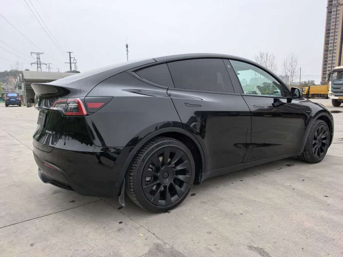 特斯拉 Model Y  2022款 改款 后輪驅(qū)動版圖片