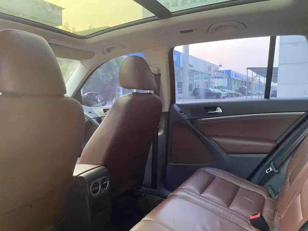 大眾 途觀  2012款 1.8TSI 自動兩驅(qū)都會版圖片