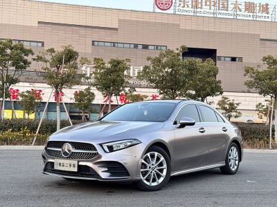 2019年5月 奔馳 奔馳A級 改款 A 200 L 運(yùn)動轎車圖片