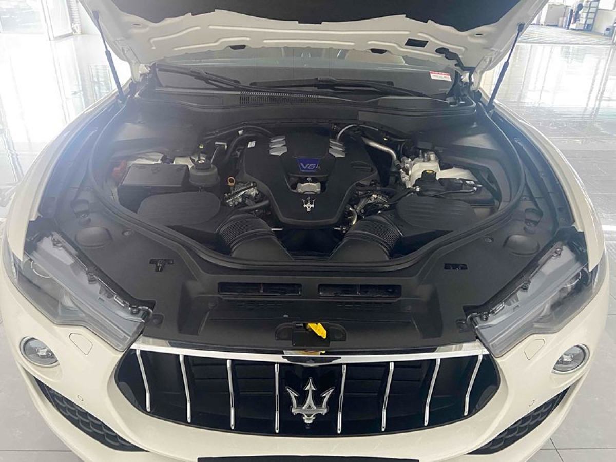 瑪莎拉蒂 Levante  2019款 3.0T 350Hp 標(biāo)準(zhǔn)版 國VI圖片