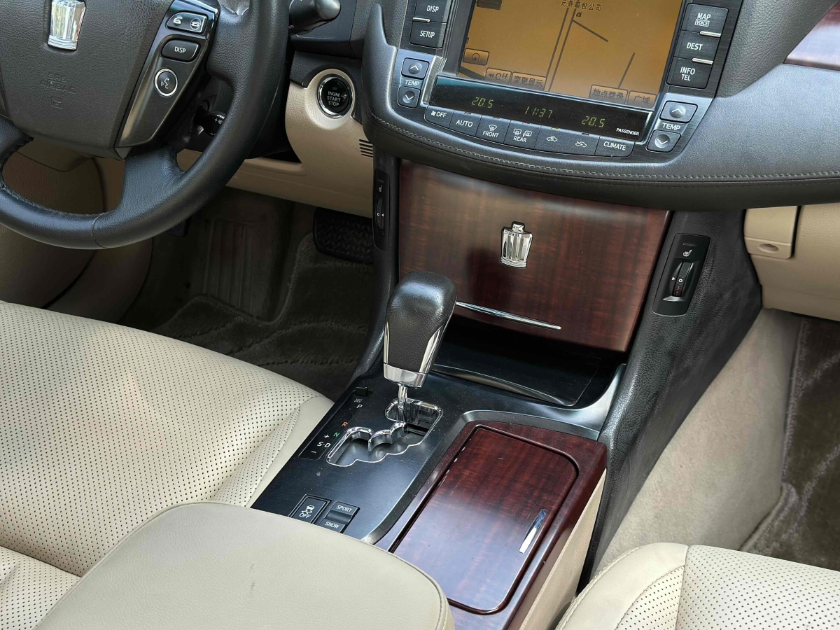 豐田 皇冠  2010款 3.0L Royal Saloon VIP圖片