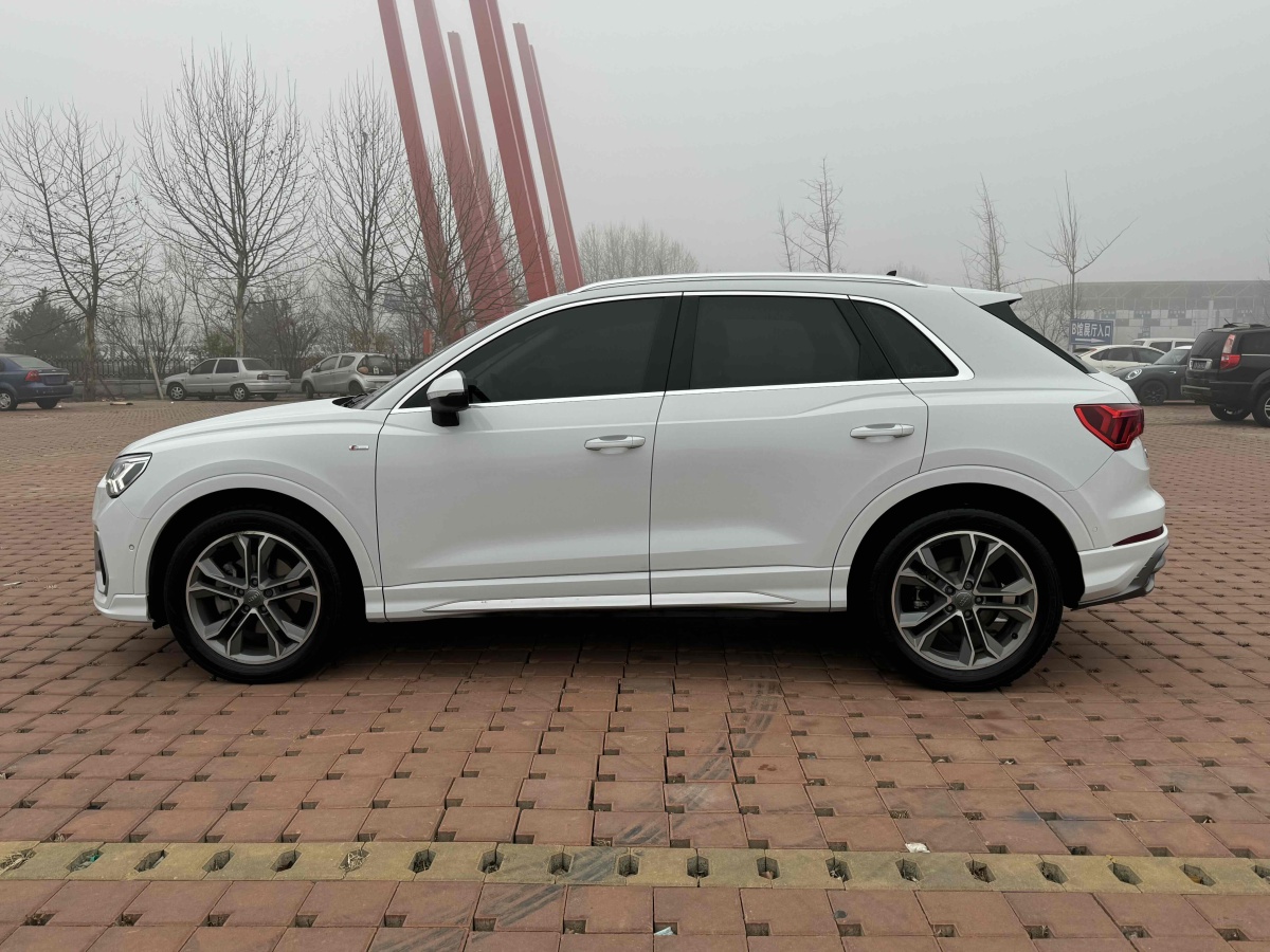 奧迪 奧迪Q3  2023款 40 TFSI 時尚動感型圖片