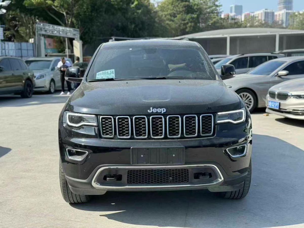 Jeep 大切諾基  2021款 3.0L 80周年紀(jì)念版圖片