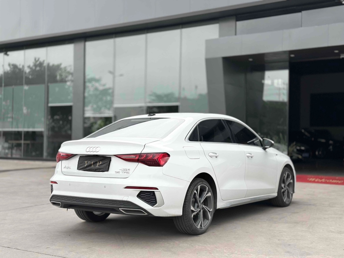 奧迪 奧迪A3  2021款 Sportback 35 TFSI 進(jìn)取致雅型圖片