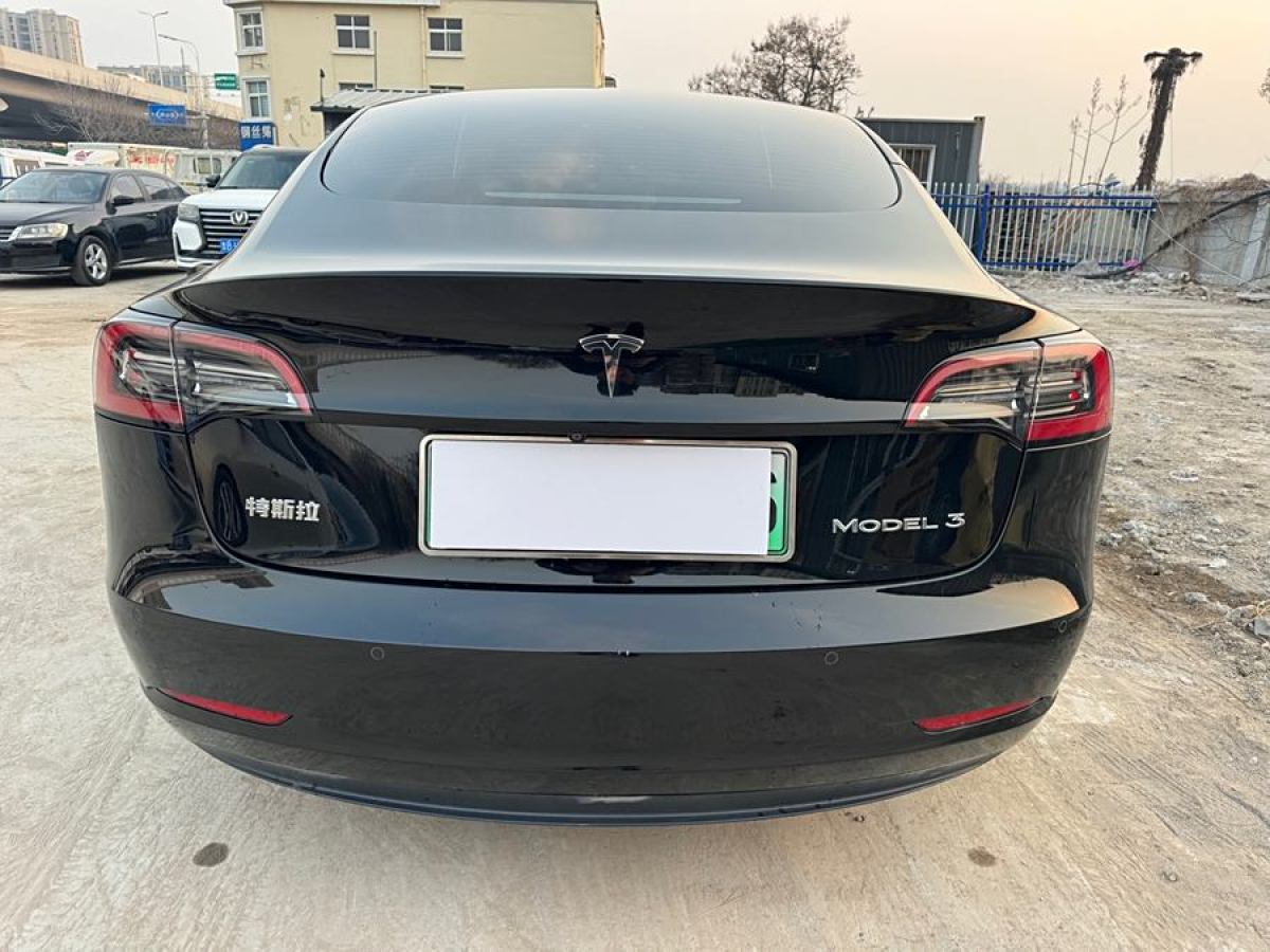 特斯拉 Model 3  2021款 改款 標(biāo)準(zhǔn)續(xù)航后驅(qū)升級(jí)版圖片