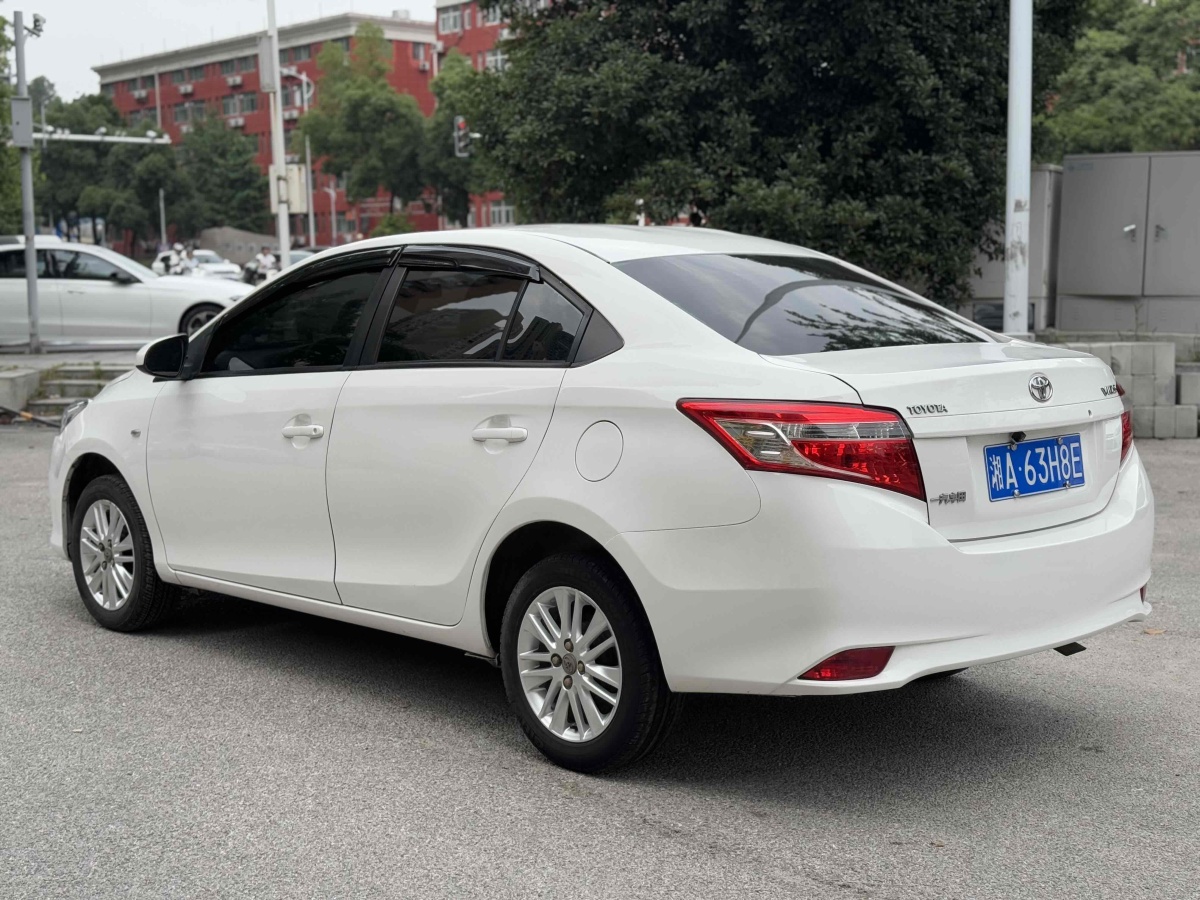 豐田 威馳  2014款 1.5L 手動(dòng)智臻版圖片