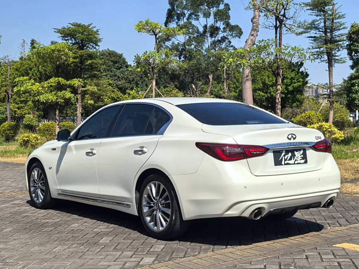 英菲尼迪 Q50L  2018款 2.0T 進(jìn)享版 國(guó)VI圖片