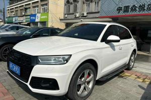 奧迪Q3 奧迪  35 TFSI 時(shí)尚動感型