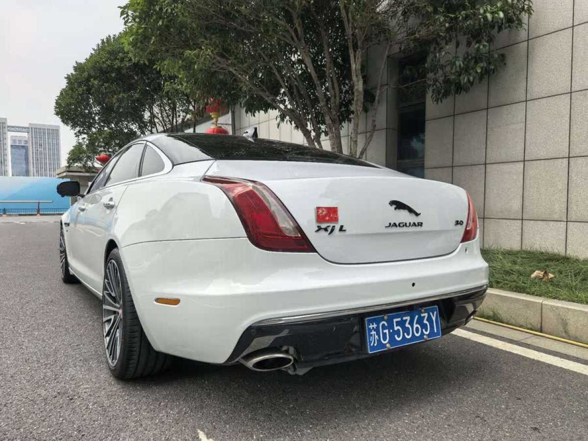 捷豹 XJ  2016款 XJL 3.0 SC 兩驅(qū)典雅商務(wù)版圖片