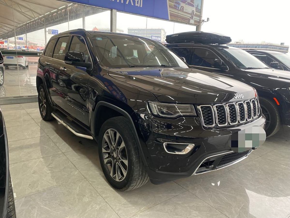 Jeep 大切諾基  2017款 3.6L 精英導(dǎo)航版圖片