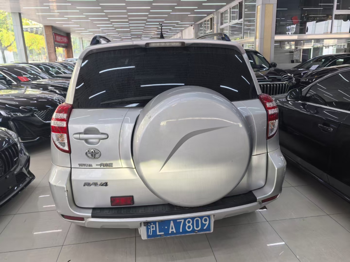 豐田 RAV4榮放  2010款 2.0L 自動豪華升級版圖片