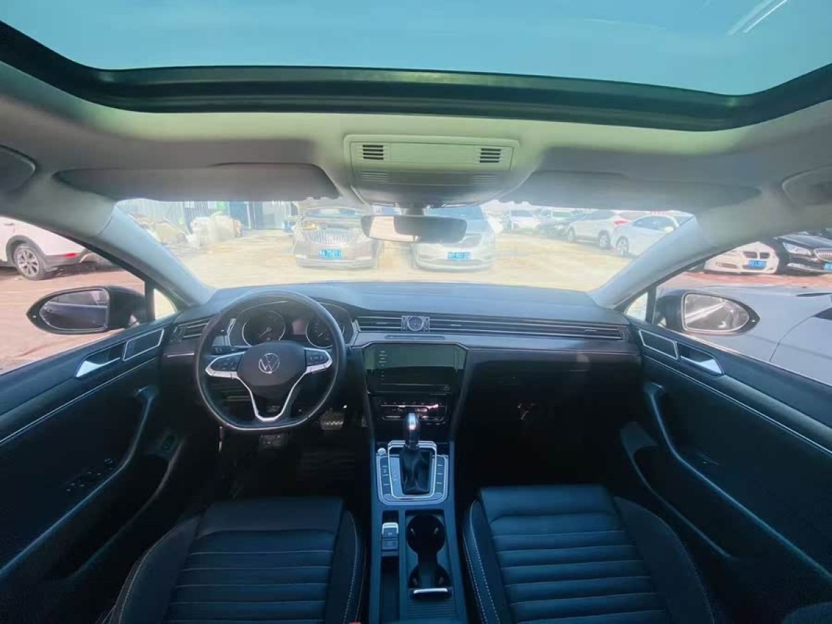 大眾 邁騰  2020款 330TSI DSG 領(lǐng)先型圖片