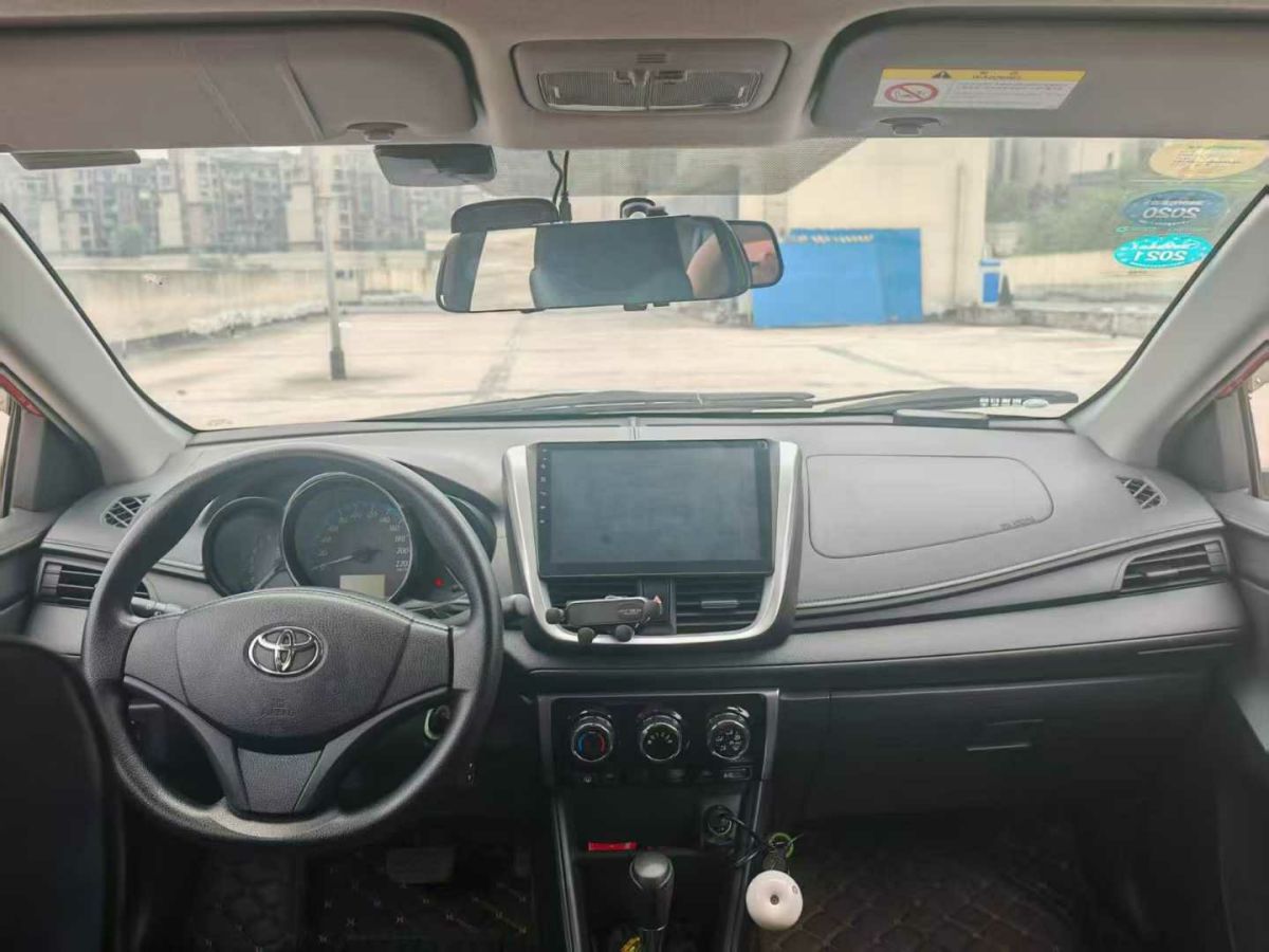豐田 YARiS L 致享  2018款 1.5E CVT冠軍限量版圖片