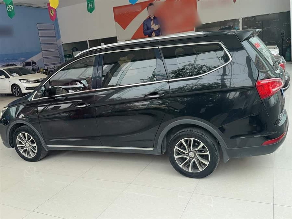 寶駿 730  2017款 1.8L iAMT尊享型 7座圖片