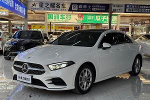 奔馳A級(jí) 奔馳 A 200 L 運(yùn)動(dòng)轎車時(shí)尚型