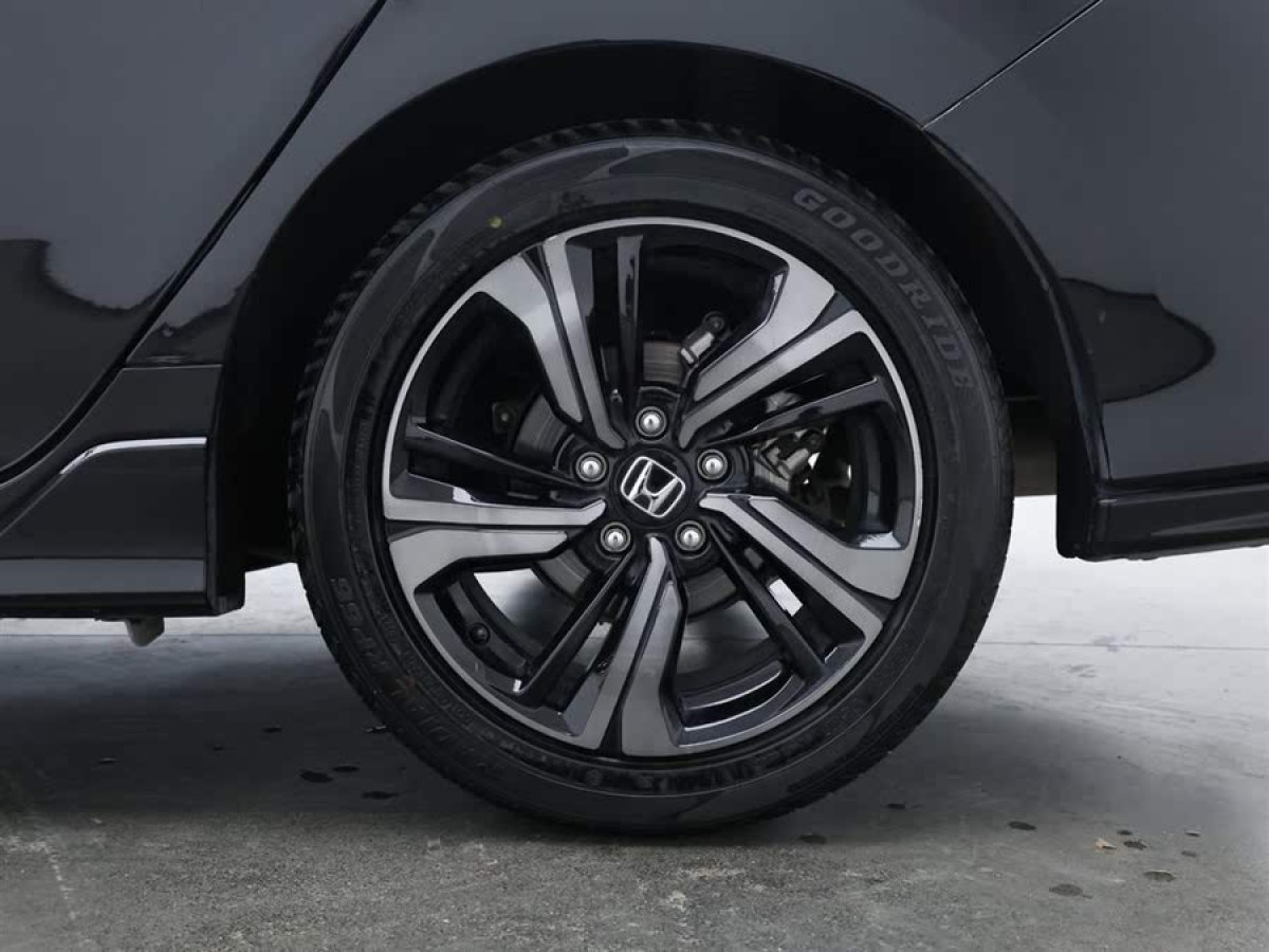 本田 思域  2021款 HATCHBACK 220TURBO CVT潮酷控圖片