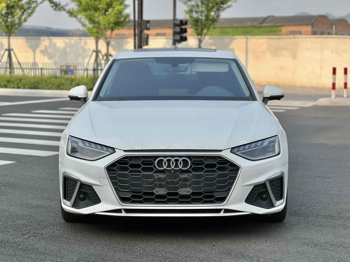 奧迪 奧迪A4L  2020款 40 TFSI 豪華動(dòng)感型圖片