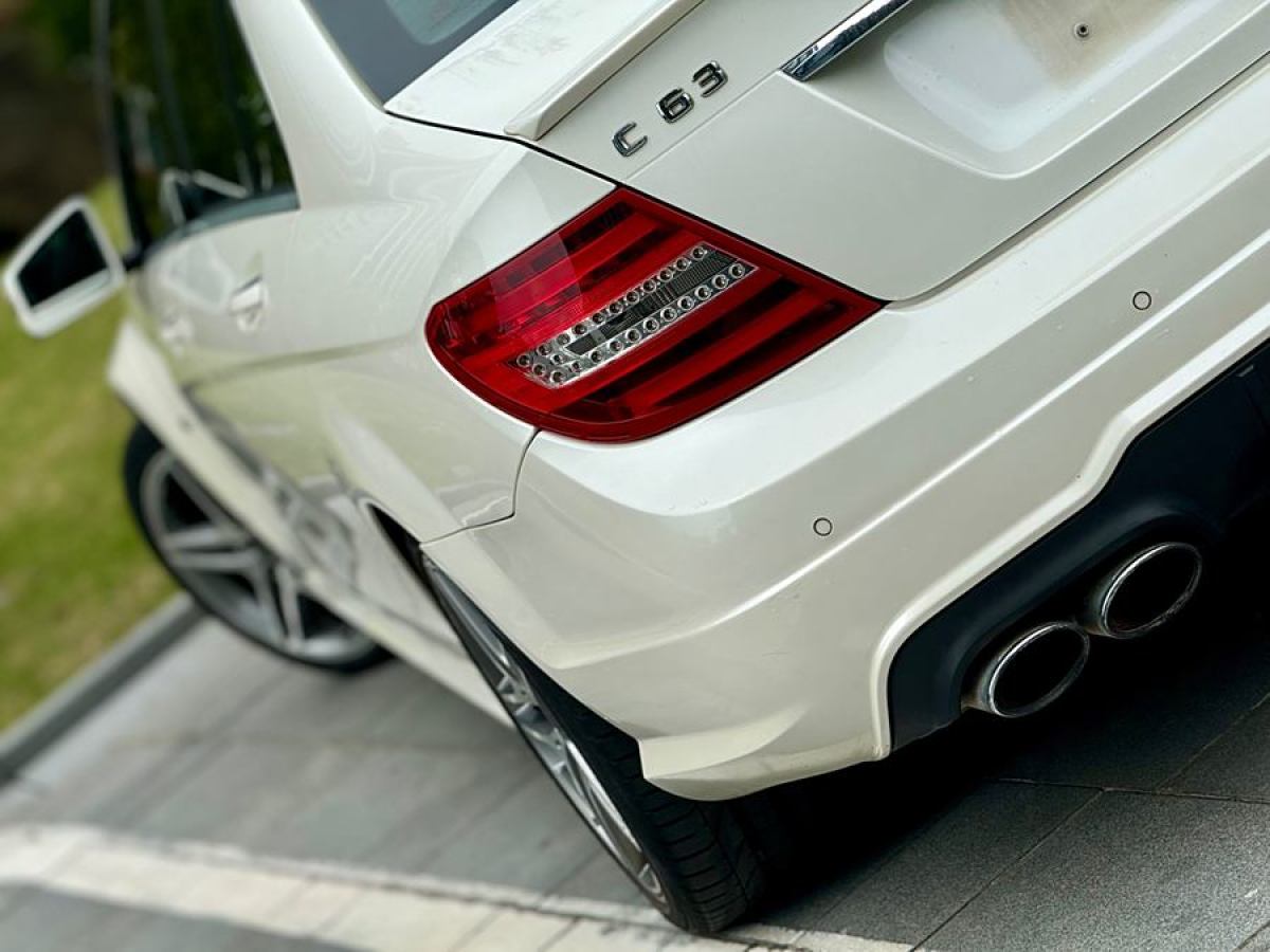 奔馳 奔馳C級AMG  2012款 AMG C 63 動感型圖片