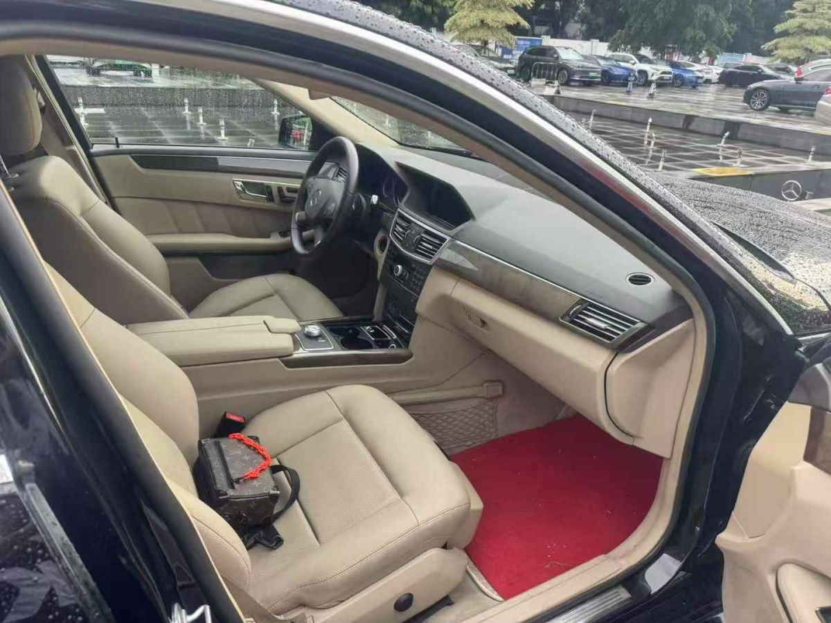 奔馳 奔馳E級  2012款 E 200 L CGI優(yōu)雅型圖片
