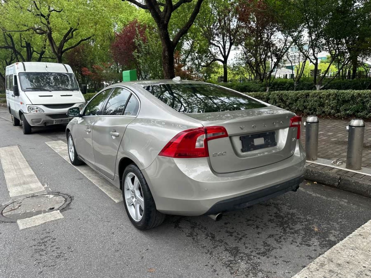 沃爾沃 S60  2013款 T5 舒適版圖片