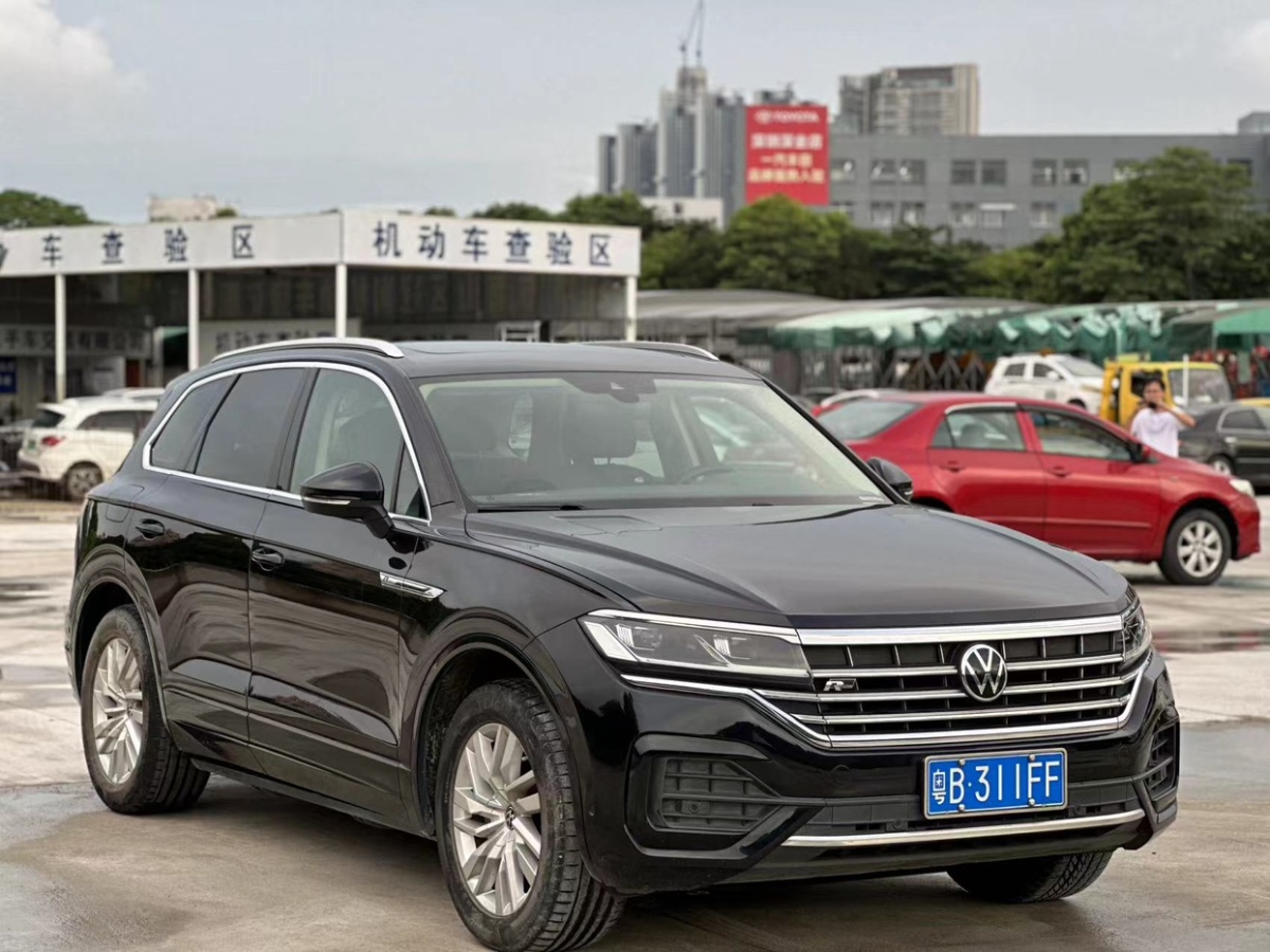 大众 途锐  2021款 2.0TSI 锐尚版图片