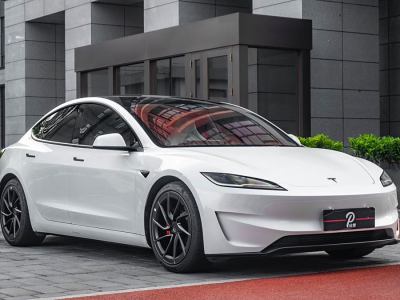 2024年7月 特斯拉 Model 3 高性能全輪驅(qū)動版圖片