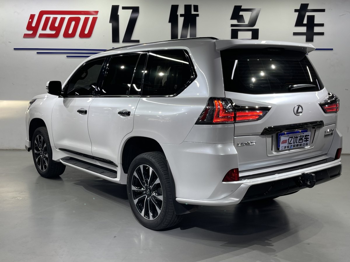 雷克萨斯 LX  2015款 LX570 中东版图片